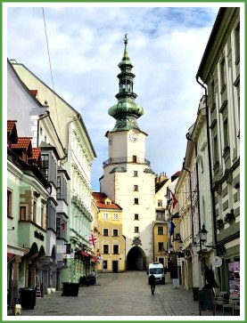 what-do-you-see-from-lunasonline-3